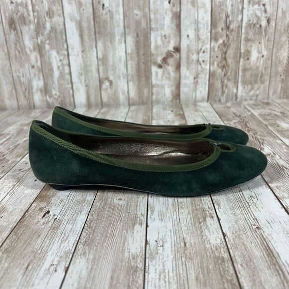 Cole Haan green slip‎ Ons Womens 6.5 - Picture 1 of 8